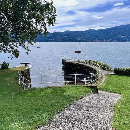 Willa Luxury Lakefront On Maggiore With Private Cerro (Laveno-Mombello)