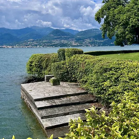 Luxury Lakefront On Maggiore With Private Cerro (Laveno-Mombello)